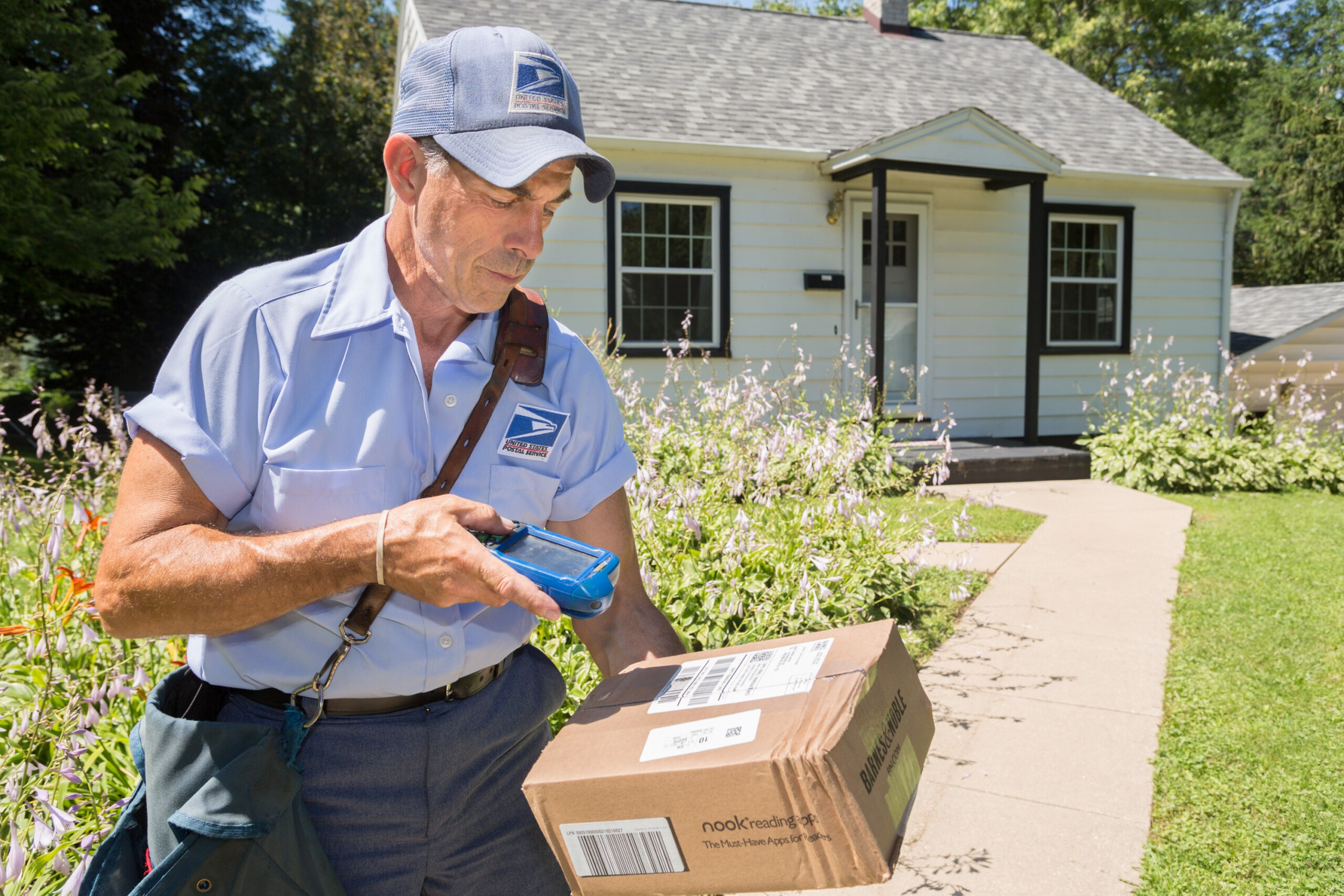 It s A Hiring Spree Postal Service Looking For Help Wisconsin 